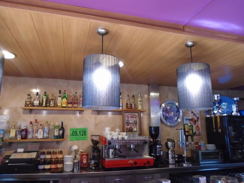 Hostal Fonda Galicia Кардедеу Экстерьер фото
