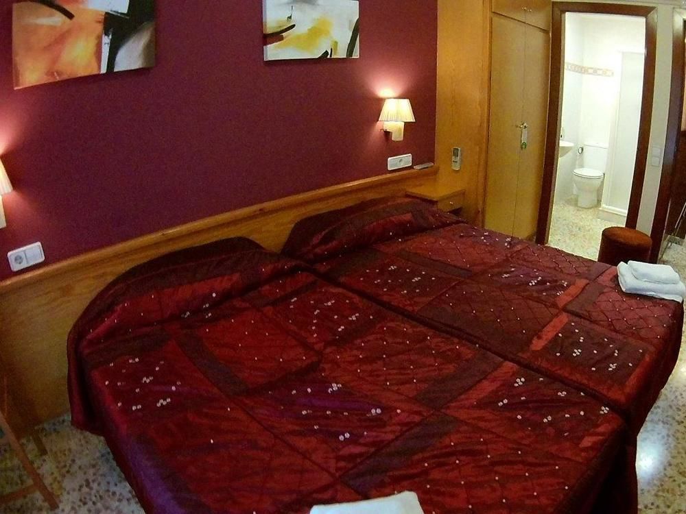 Hostal Fonda Galicia Кардедеу Экстерьер фото