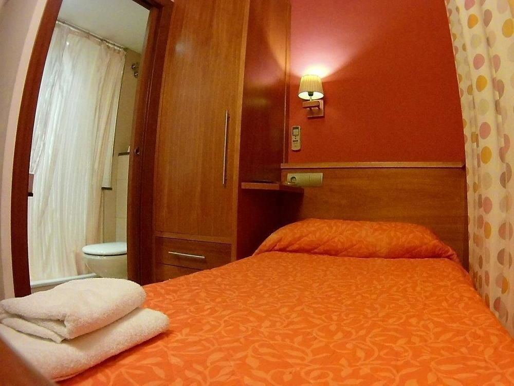 Hostal Fonda Galicia Кардедеу Экстерьер фото